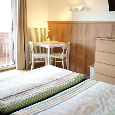 Pensión Sauschneidhof - 3*