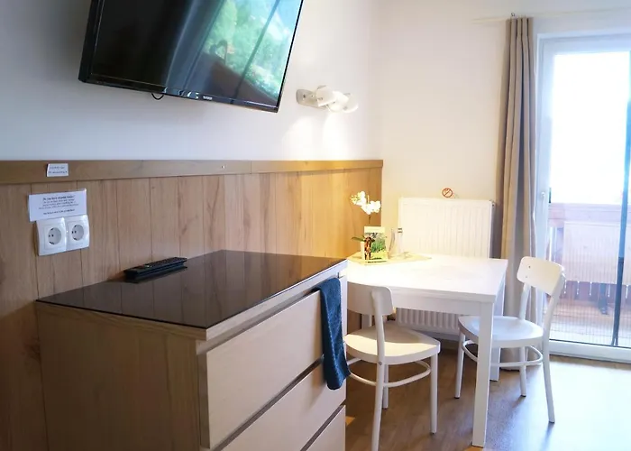 Sauschneidhof - 3*